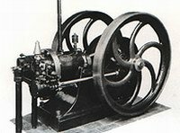 Первый газовый двигатель, выпущенный компанией